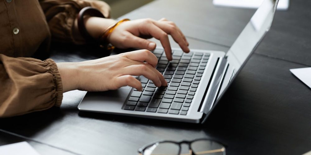 Les bénéfices de l'externalisation de la paie pour l'optimisation des coûts RH