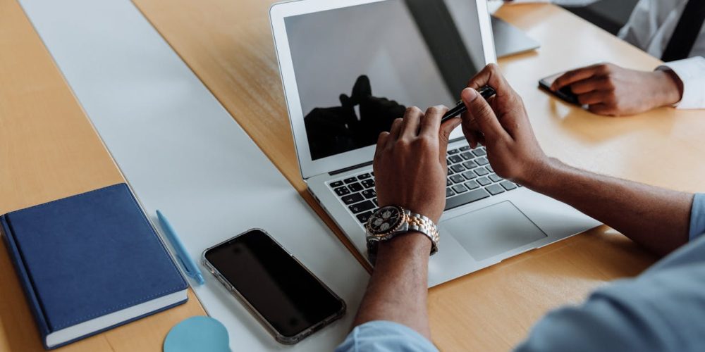 Spécialiste paie ou gestionnaire de paie : quelle différence ?